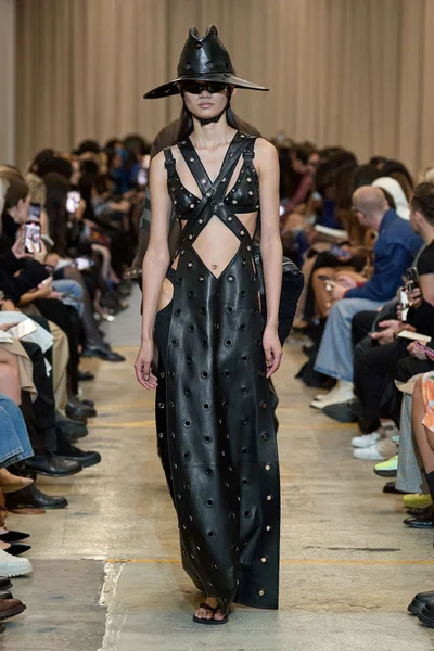 Look 46
